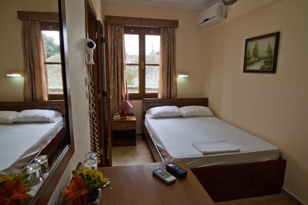 Mango Rooms Rhodes City Екстер'єр фото
