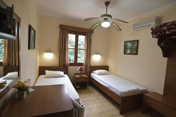 Mango Rooms Rhodes City Екстер'єр фото
